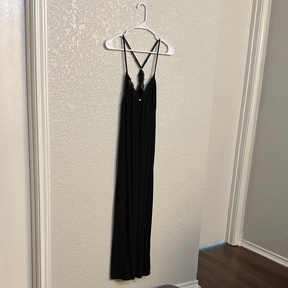 Elegant Black Maxi Dress